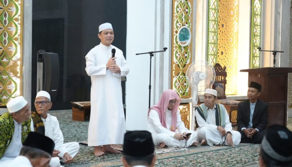 Beri Kultum Subuh di Mempawah, Norsan Harap Warga Senantiasa Tingkatkan Taqwa