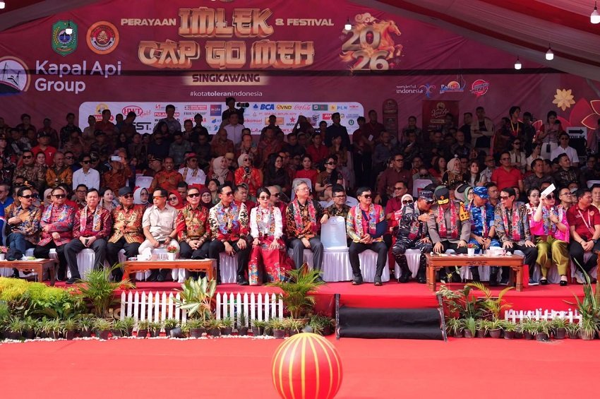 Cap Go Meh 2026 di Singkawang Berlangsung Meriah dan Aman, Ribuan Warga Saksikan Parade Tatung