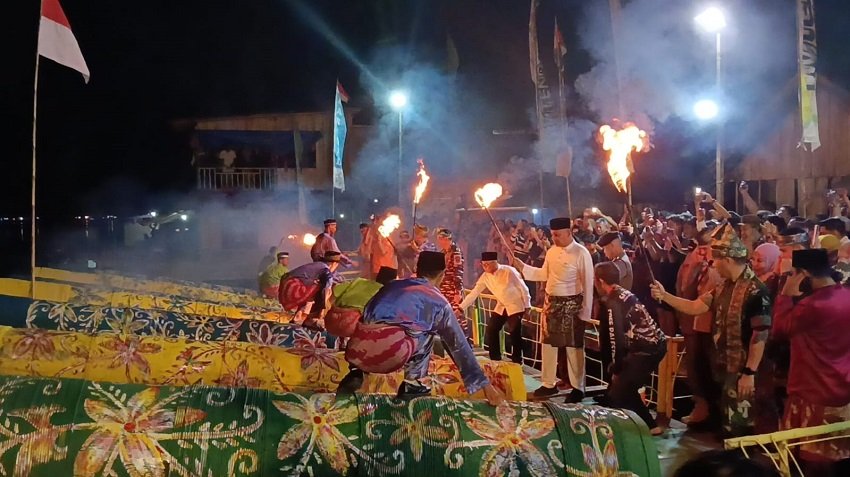 Dentuman Meriam Karbit Menggema, Tradisi Ikonik Pontianak Pererat Kebersamaan Warga