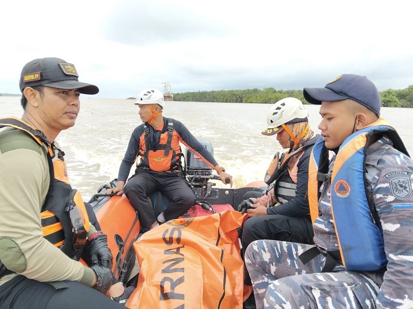 Hari Ketiga Pencarian, ABK KM Dharma Ferry II Ditemukan Tak Bernyawa di Sungai Delta Pawan