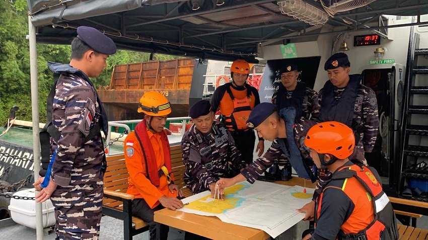 Hari Ketiga, Tim SAR Gabungan Intensifkan Pencarian ABK Hilang di Sungai Kapuas