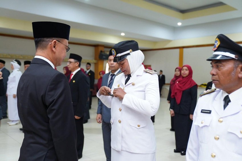 Lantik 29 Pejabat Eselon III dan IV, Edi Kamtono Minta ASN Adaptif dan Responsif Hadapi Tantangan