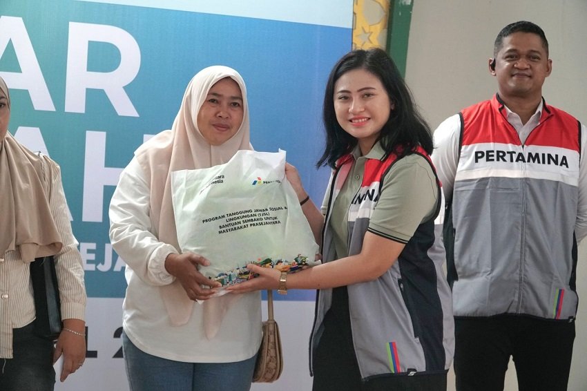 Pasar Murah Pertamina Diserbu Warga Pontianak, 1.000 Paket Sembako Ludes
