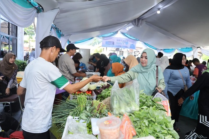 Pasar Murah PKK Pontianak Disambut Antusias, Kader Posyandu: Sangat Membantu Jelang Lebaran