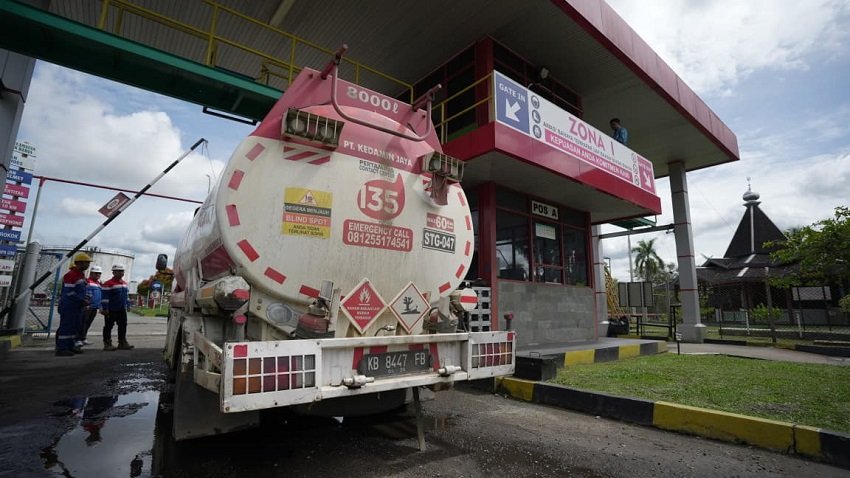 Stok BBM Kalbar Dipastikan Aman, Pertamina Tambah Kapal dan 19 Mobil Tangki untuk Percepat Distribus