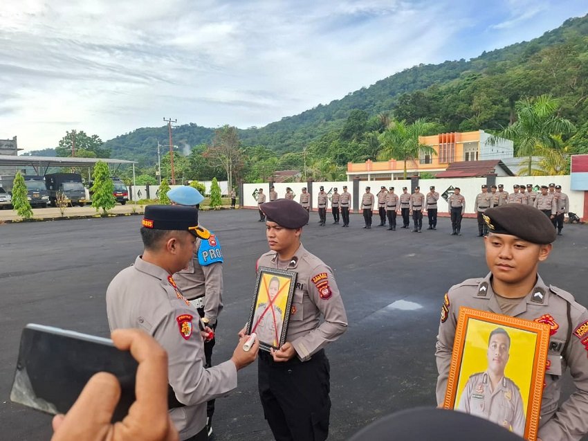 Terlibat Narkoba dan Kekerasan Seksual, Dua Polisi di Kayong Utara Dipecat Tidak Hormat