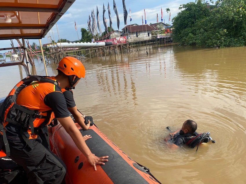 Tragedi di Sungai Kapuas, Bocah 8 Tahun Ditemukan Tak Bernyawa di Hari Ketiga Pencarian