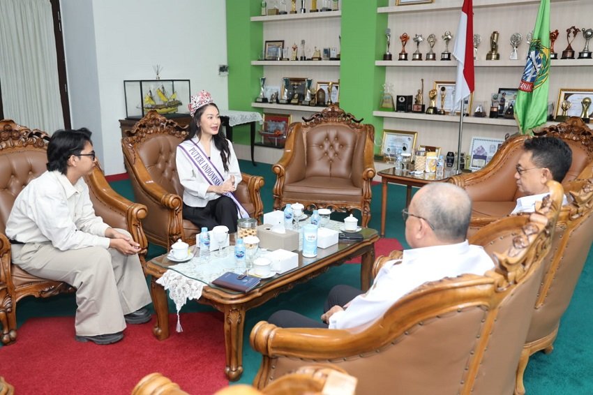 Wali Kota Pontianak All Out Dukung Anggelia Meryciana ke Ajang Puteri Indonesia 2026
